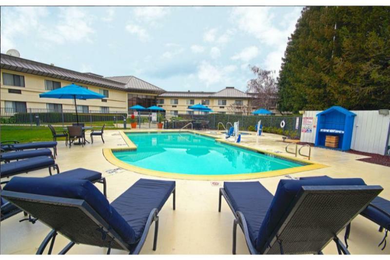 Holiday Inn Express Walnut Creek By Ihg Экстерьер фото